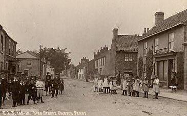 The High Street ( circa 1900 )